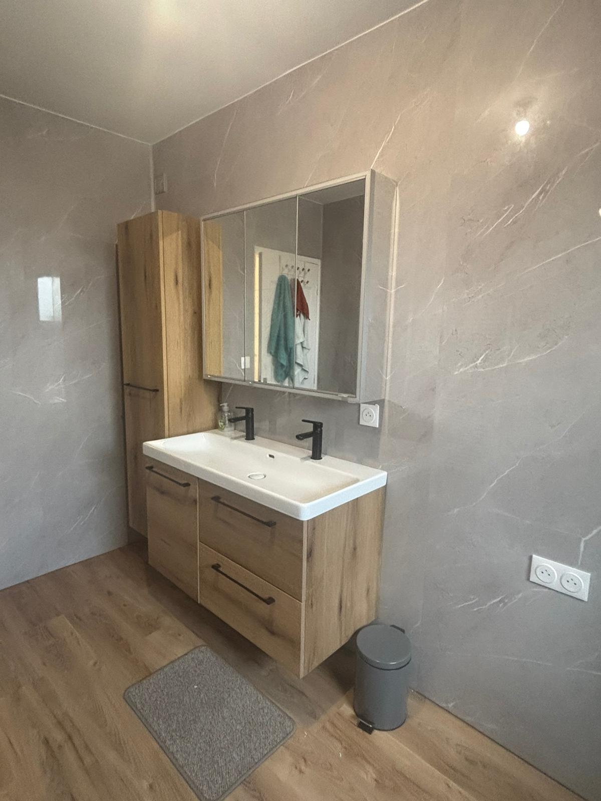 Rénovation salle de bain — avant